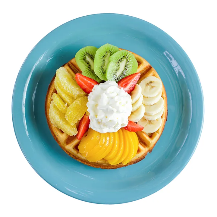 Ver foto de Fruta de temporada y chantilly.