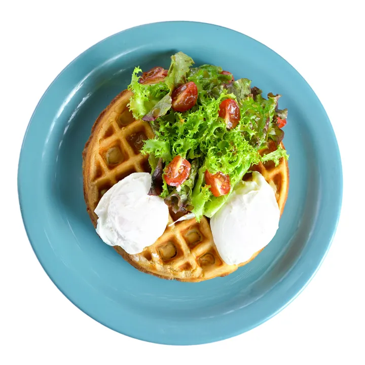 Ver foto de Dos huevos poche, bouquet de hojas orgánicas y aderezo de chipotle.